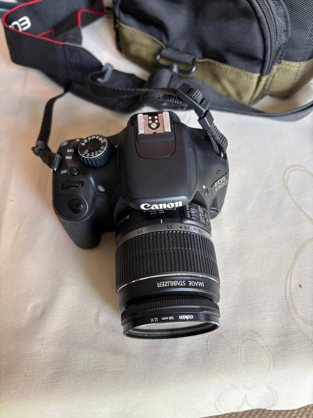 Canon EOS 550D + 18-55mm IS lens + tas en filter, Audio, Tv en Foto, Fotocamera's Digitaal, Zo goed als nieuw, Spiegelreflex, Canon