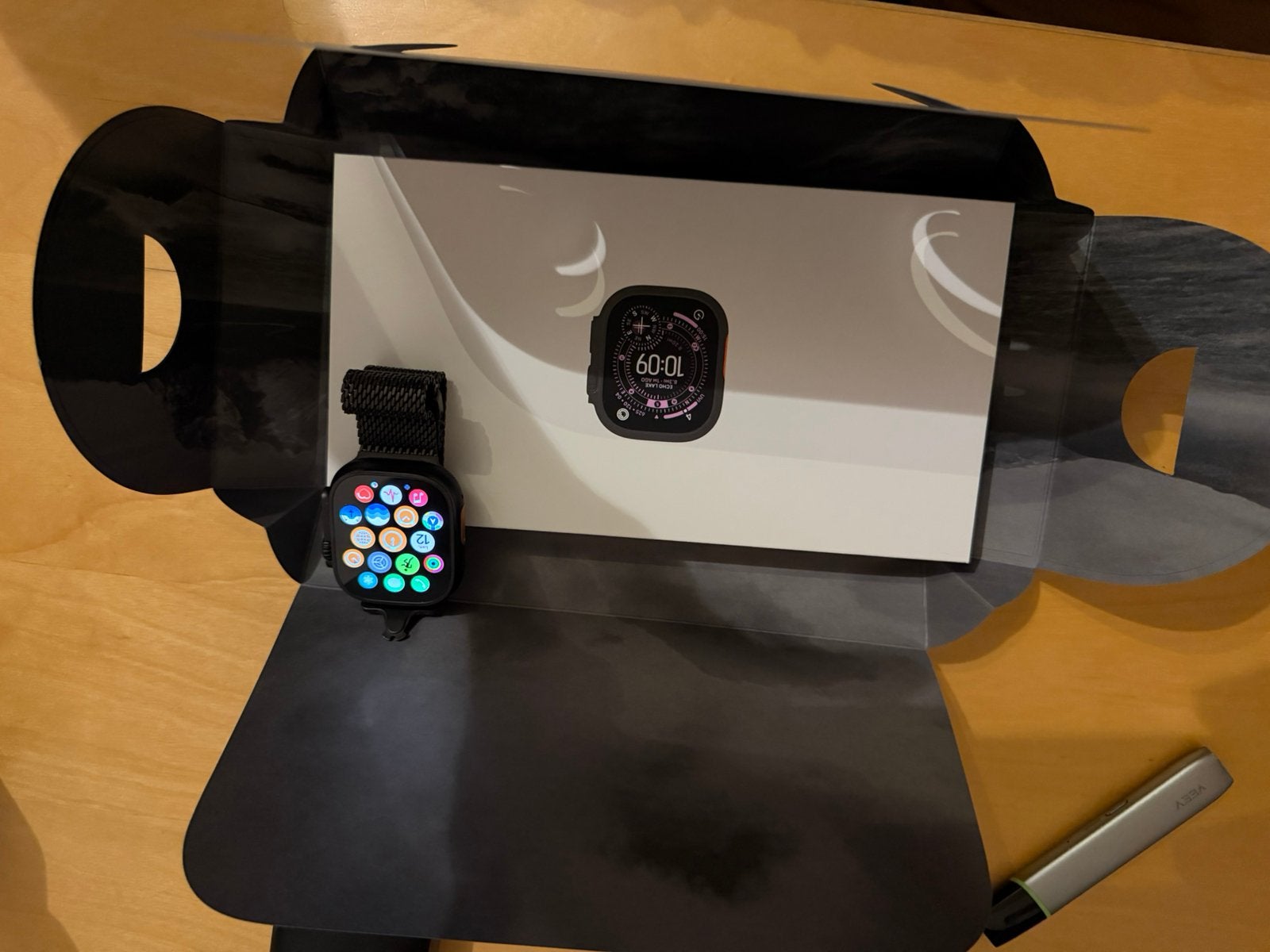 Apple Watch Ultra 3 49mm – Bracelet titane – État impecc, Enlèvement, Comme neuf, Apple