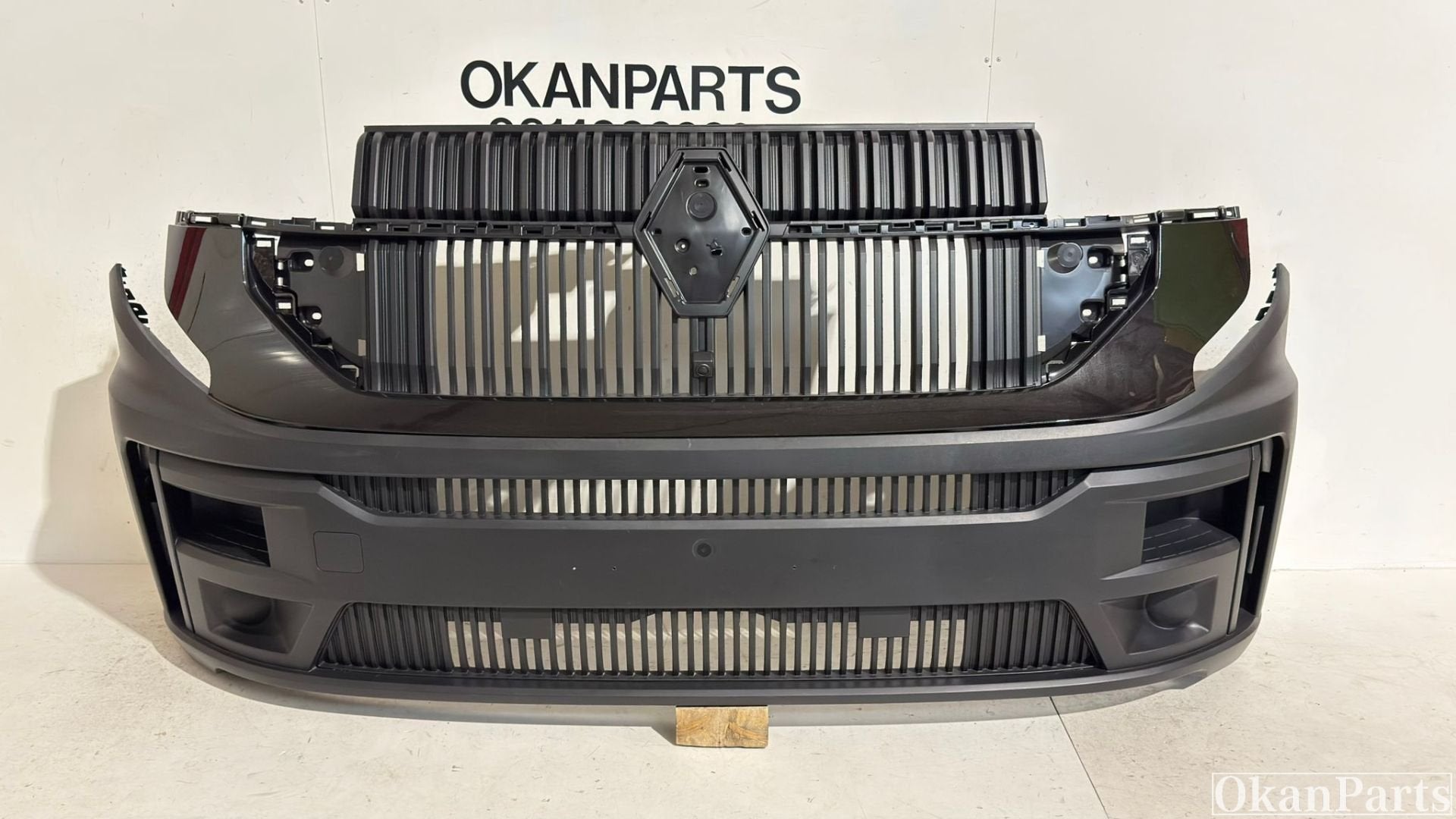 Pare-chocs avant Renault Master IV 628627992R, Renault Group, Contact.group@renault.com, Renault, Utilisé