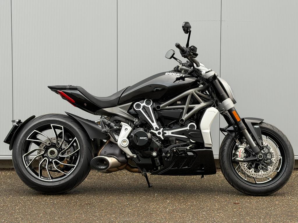 Ducati XDiavel S / Termignoni / 2024-2400km / Garantie 2028, Motoren, Motoren | Ducati, Bedrijf, Toermotor, meer dan 35 kW, 2 cilinders