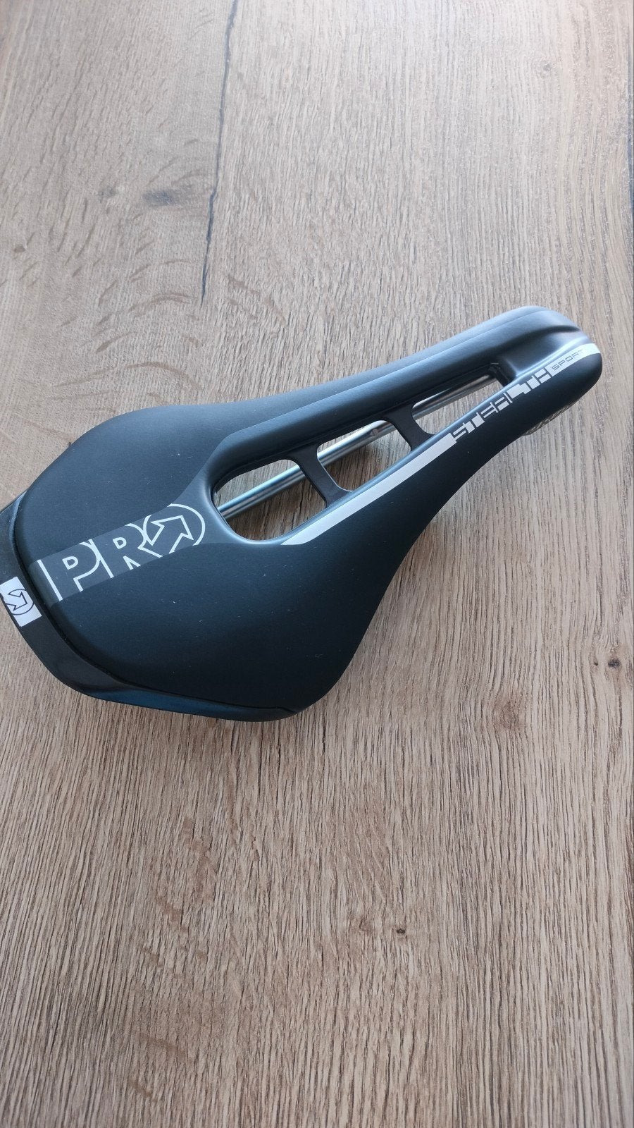 fietszadel pro stealth nieuw, Fietsen en Brommers, Fietsonderdelen, Nieuw, Ophalen of Verzenden, Racefiets, Zadel