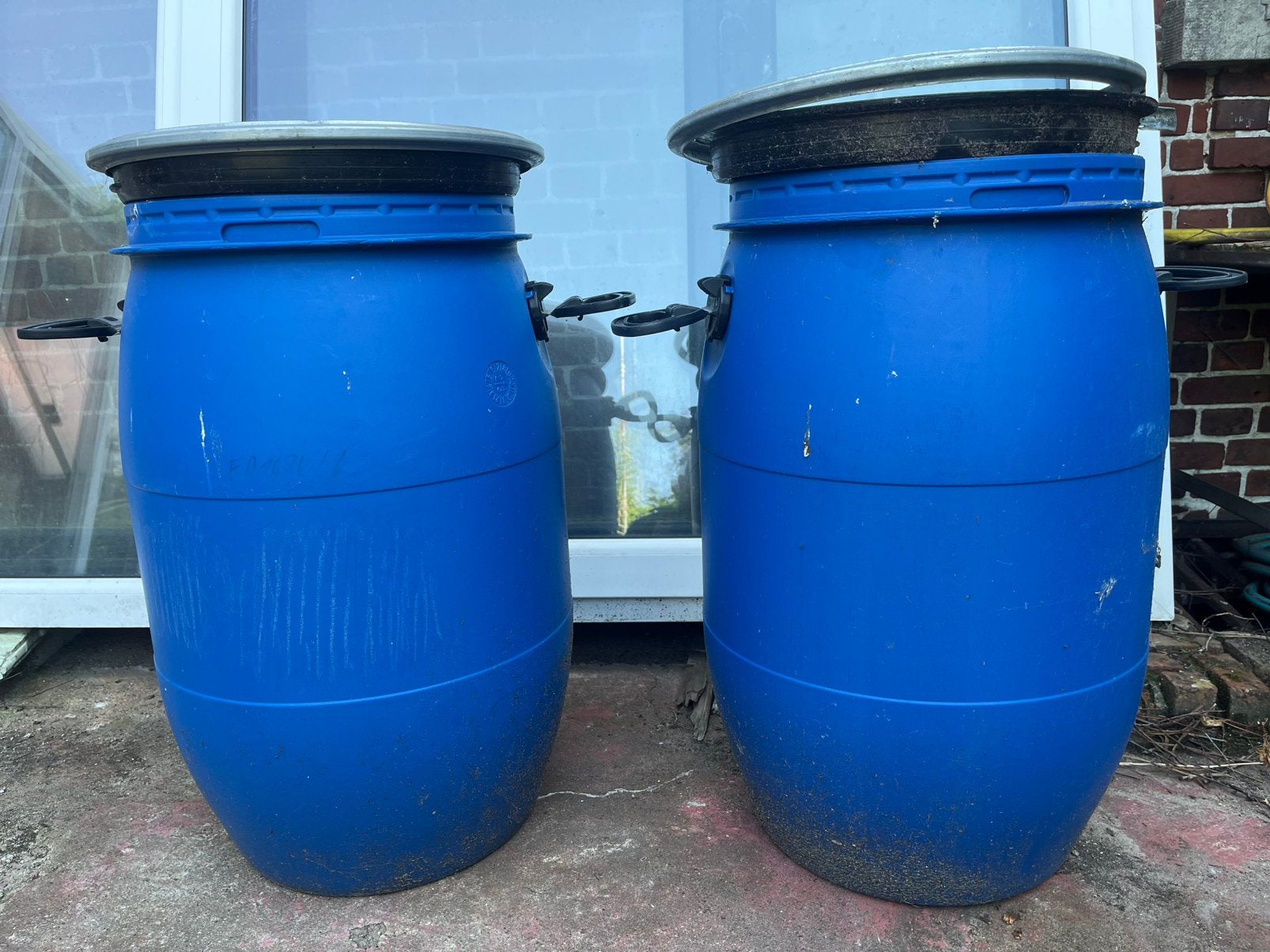 Fûts en plastique HDPE 60L avec couvercle, Enlèvement ou Envoi, Comme neuf, Synthétique