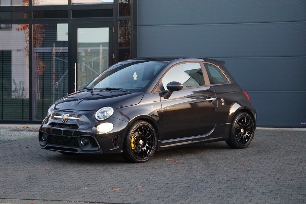 Abarth 595 Pista, Auto's, Voorwielaandrijving, 4 zetels, 4 cilinders, Zwart