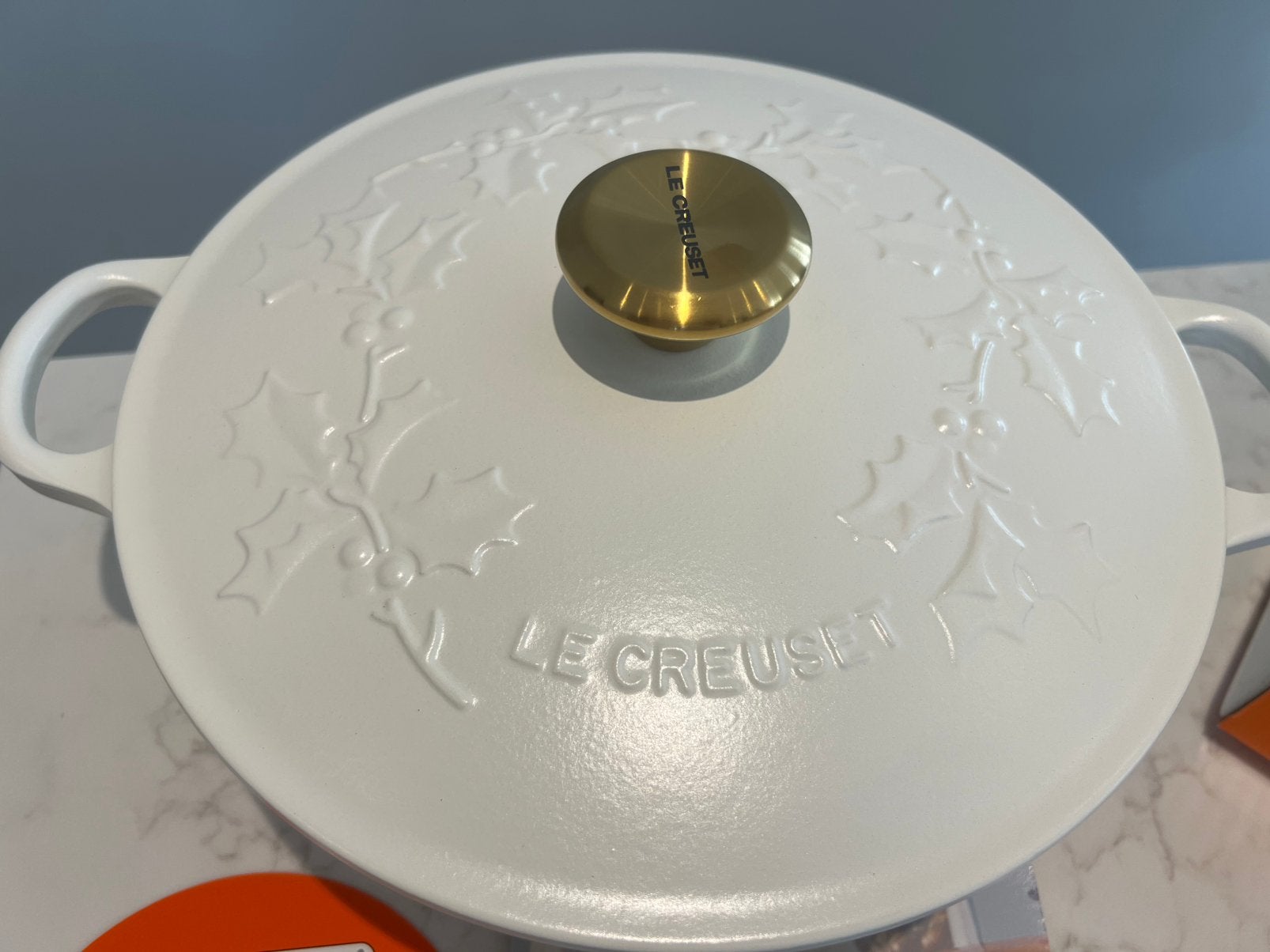 Nouveau Marmite de Noël Le Creuset 26 cm en coton, Neuf, Enlèvement ou Envoi, Compatible induction, Le Creuset