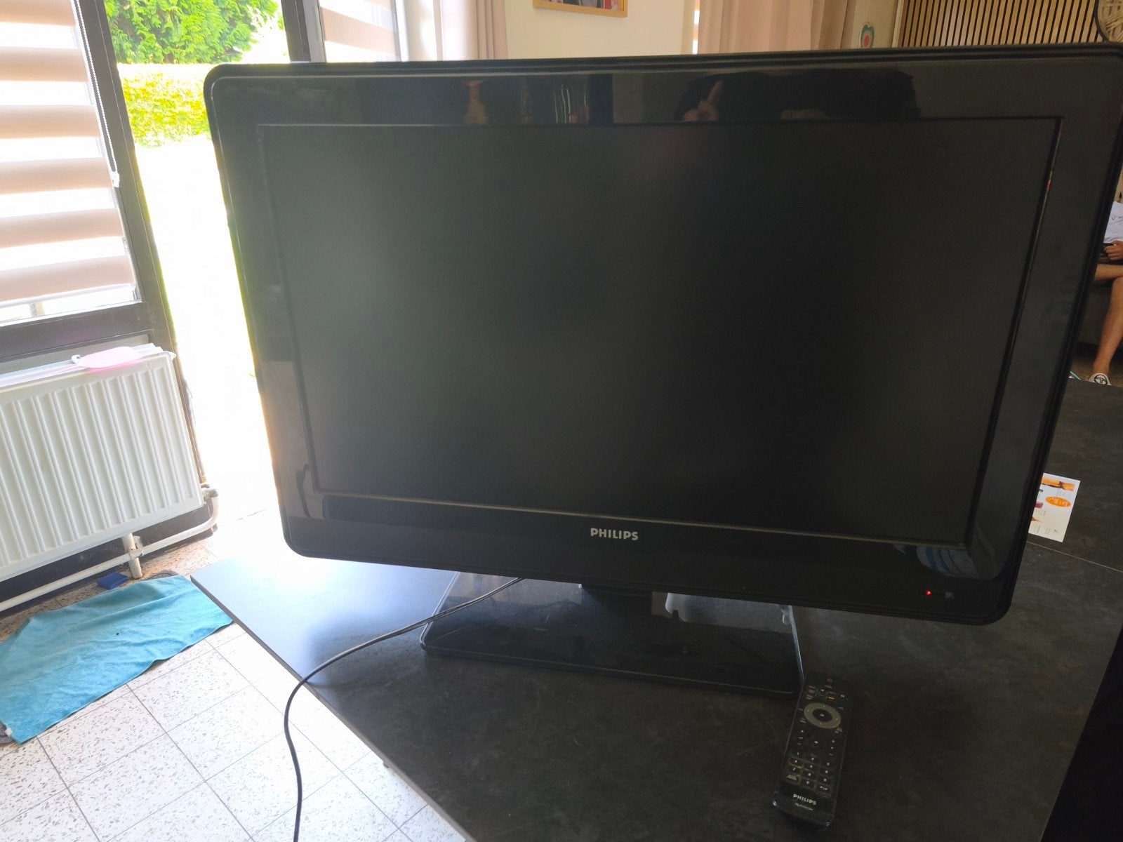 Tv LCD Philips 80cm + télécommande, TV, Hi-fi & Vidéo, Télévisions, Philips, 60 à 80 cm, LCD, Enlèvement