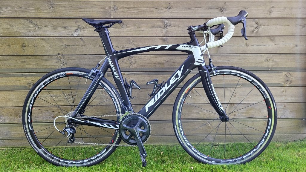Koersfiets Ridley carbon (M), Vélos & Vélomoteurs, Vélos | Vélos de course, Utilisé, Hommes, Autres marques, Carbone, Enlèvement