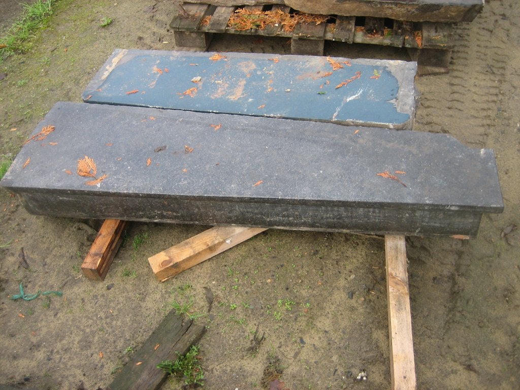 oude arduinen trapdorpel met neus, Antiek en Kunst, Ophalen