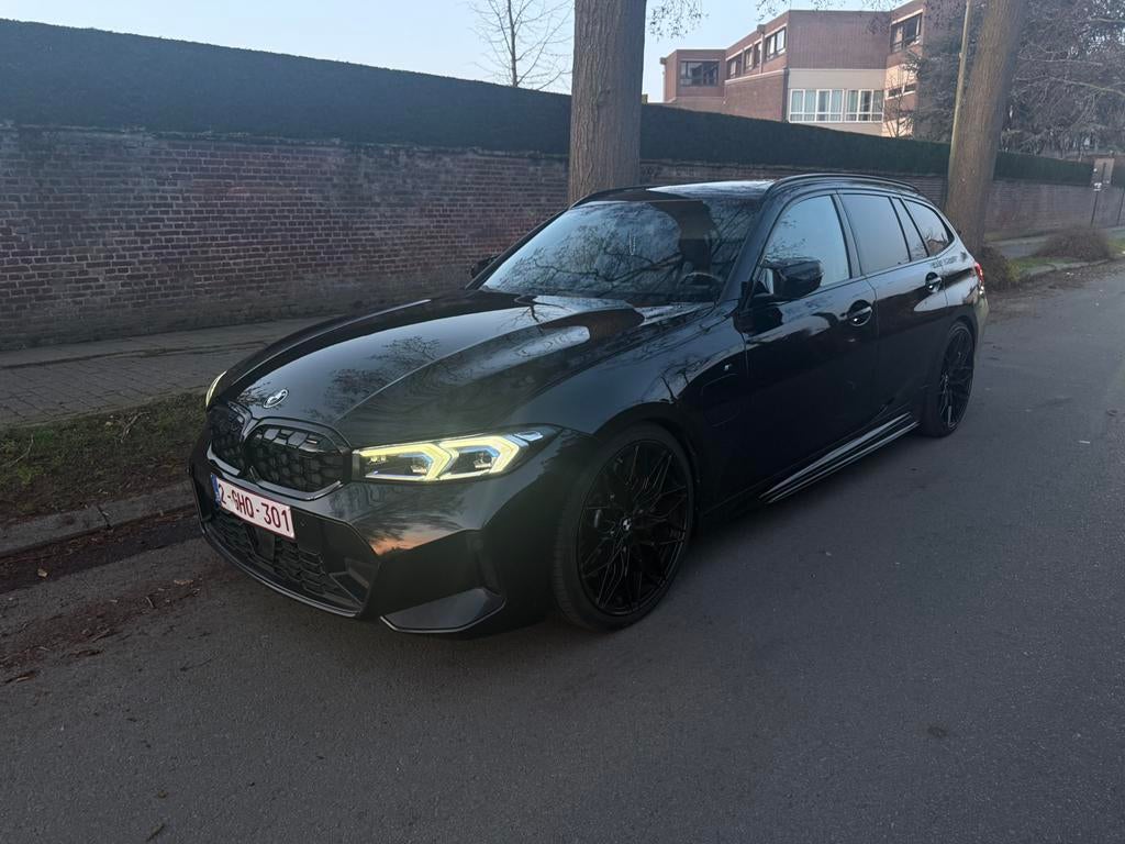 BMW 330e facelift M-performance pro 392Pk, Auto's, BMW, Automaat, Zwart, 4 cilinders, 35 g/km