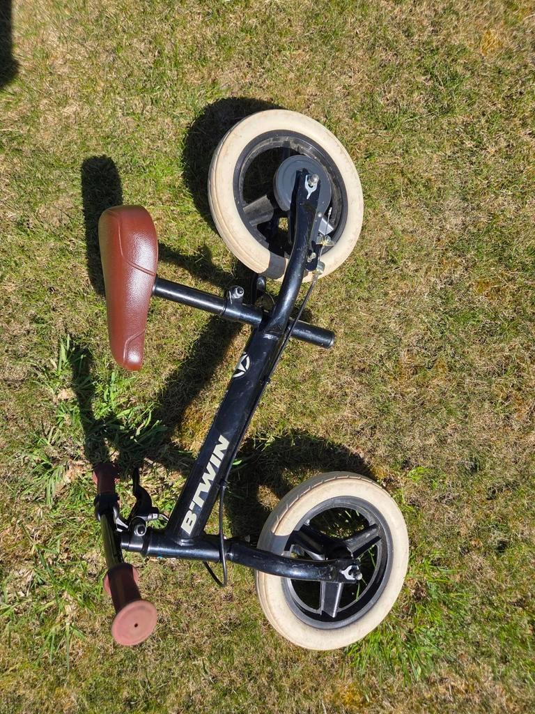 Loopfiets zwart B'Twin, Ophalen