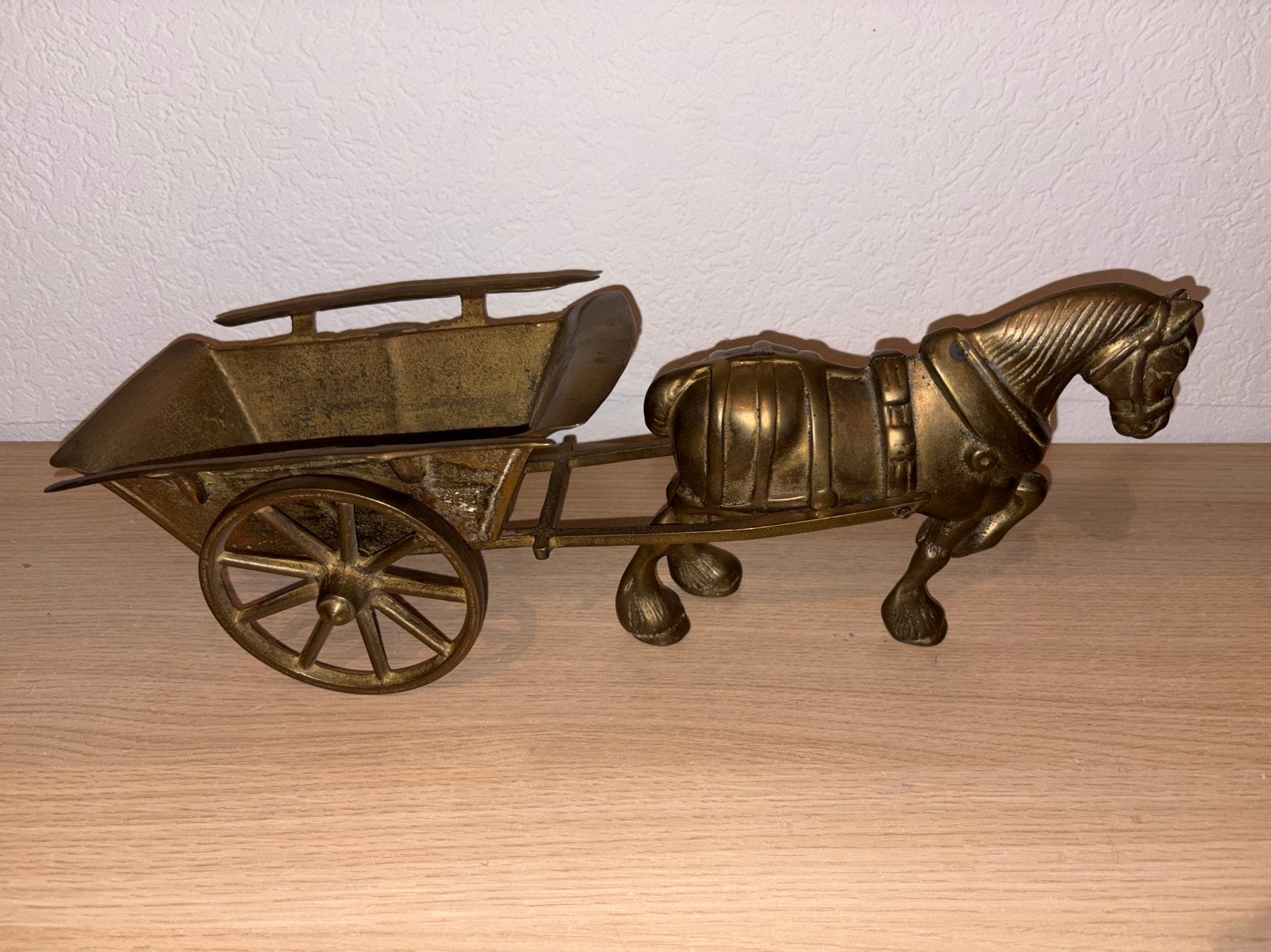 Superbe attelage cheval et charrue en laiton, Enlèvement