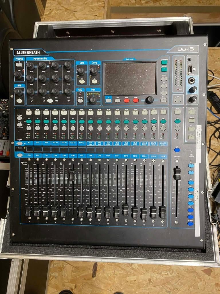 MENGPANEEL ALLEN & HEATH Qu-16, Muziek en Instrumenten, Mengpanelen, Ophalen, Gebruikt, 10 tot 20 kanalen, Microfooningang