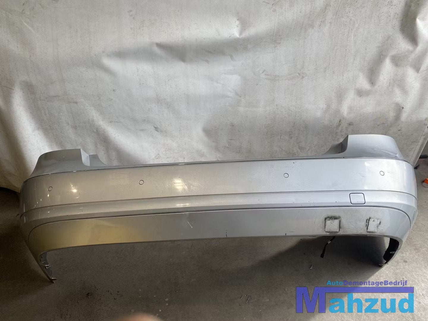 MERCEDES E KLASSE W212 sedan grijs achterbumper 2009-2016, Pare-chocs, Mercedes-Benz, Utilisé, Mercedesstrasse 120
70372  Stuttgart, DE
