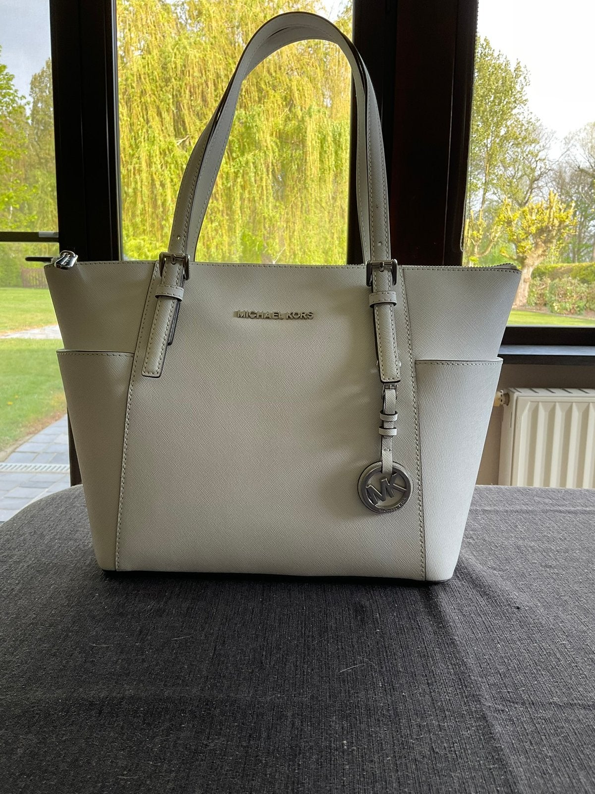 Handtas wit Micael Kors als nieuw, Bijoux, Sacs & Beauté, Enlèvement, Comme neuf, Blanc, Sac à main