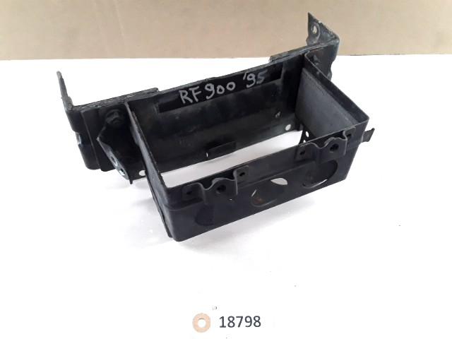 RF900 1993 - 1996 Suzuki Batterijbak D1-35680