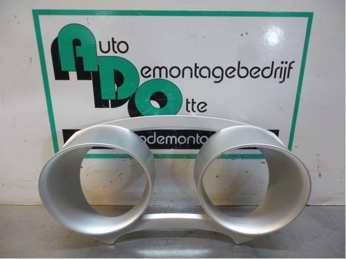 Compteur kilométrique bande décorative d'un Seat Ibiza (Ib, -, Utilisé, -, Seat