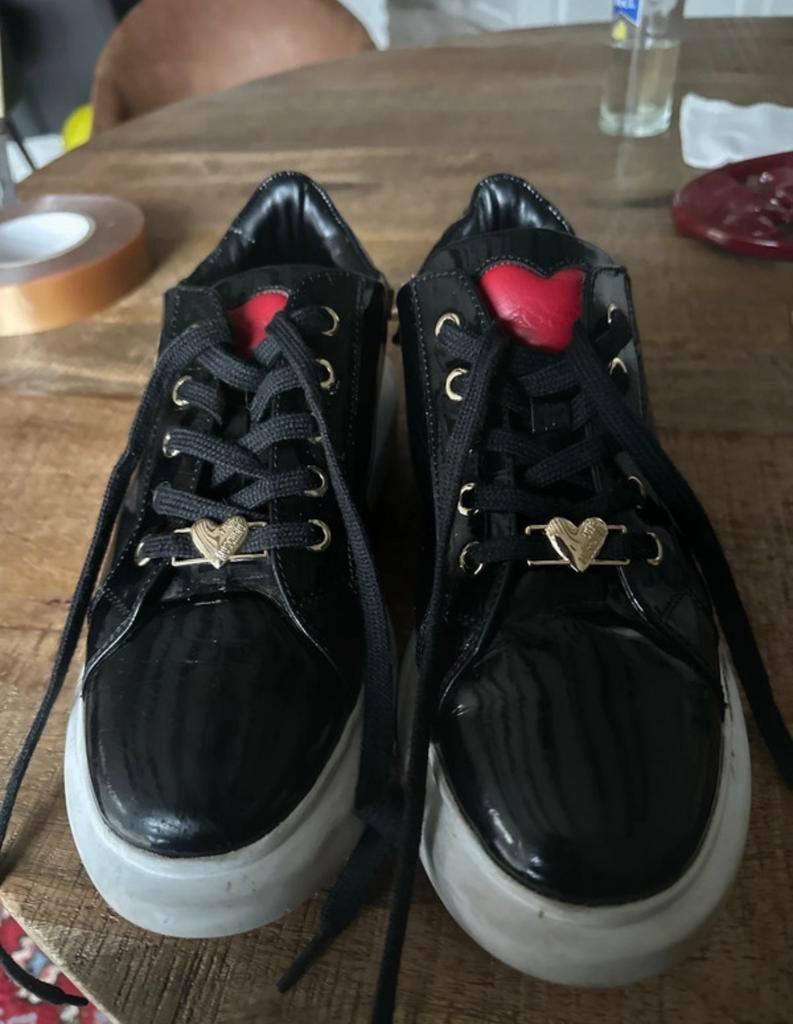 Love moschino sneakers maat 38, Zwart, Ophalen of Verzenden, Sneakers, Gedragen
