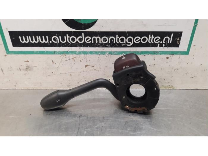 Commutateur feu clignotant d'un Volkswagen Golf (Golf 91-), Volkswagen, -, 3 mois de garantie, Utilisé