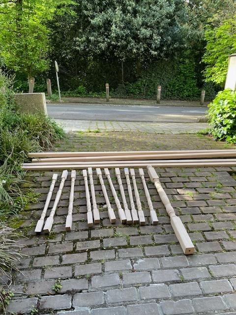 Set pour rambarde en hêtre (hauteur 92cm), Bricolage & Construction, Bois & Planches, Neuf, 300 cm ou plus, Enlèvement, Autres types