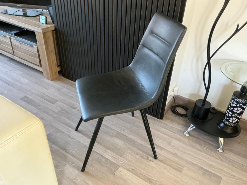 Eettafel stoelen, Ophalen, Kunststof, Gebruikt, Zwart