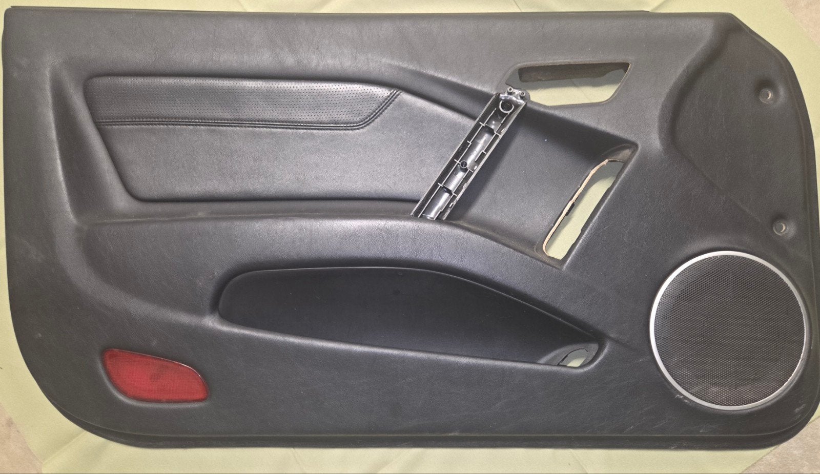 Hyundai 82301 Panel Compl-Front Door Trim, Left, Enlèvement, Utilisé, Porte, Hyundai