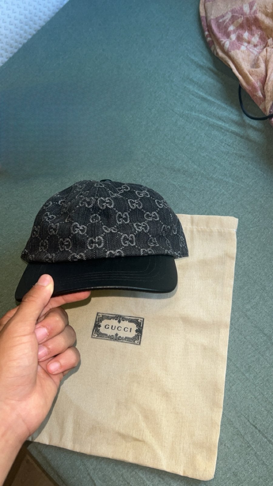 Gucci Dubai noir, Enlèvement, Comme neuf