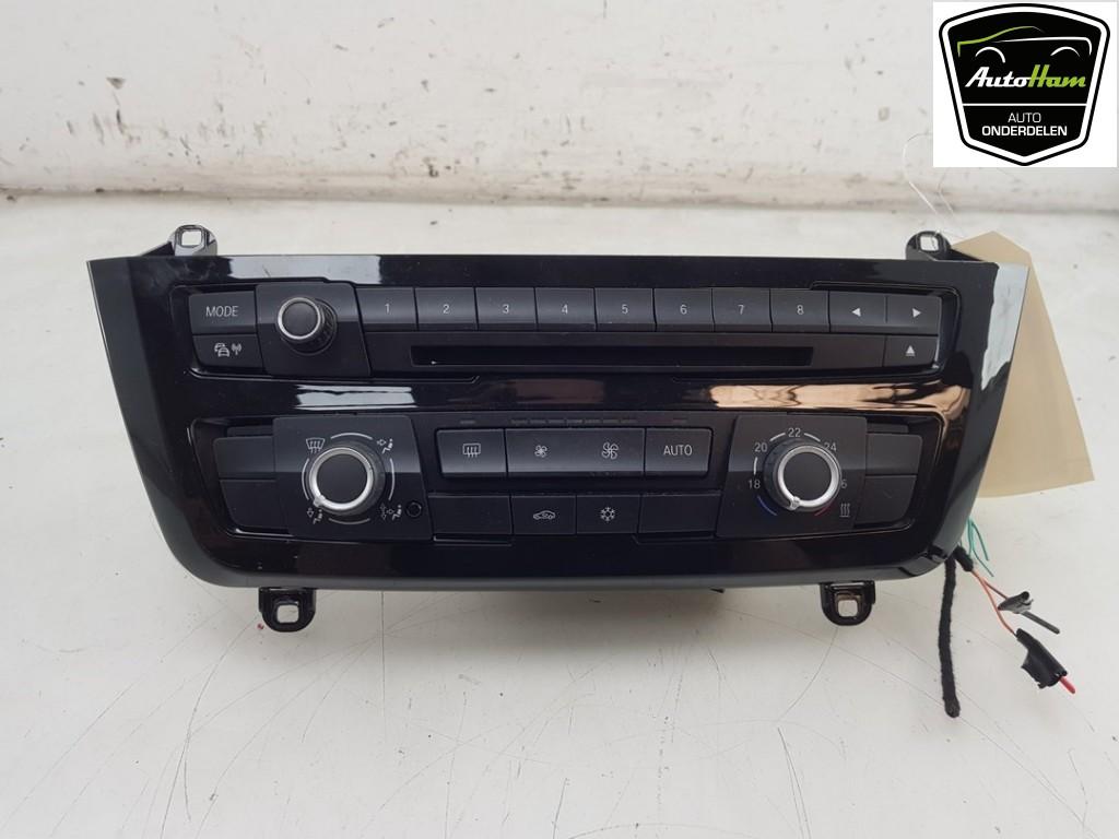 RADIOBEDIENING PANEEL BMW 3 serie (F30) (01-2011/10-2018), Auto-onderdelen, Gebruikt, BMW, Petuelring 130
80809  München, DE, Bayerische Motoren Werke AG