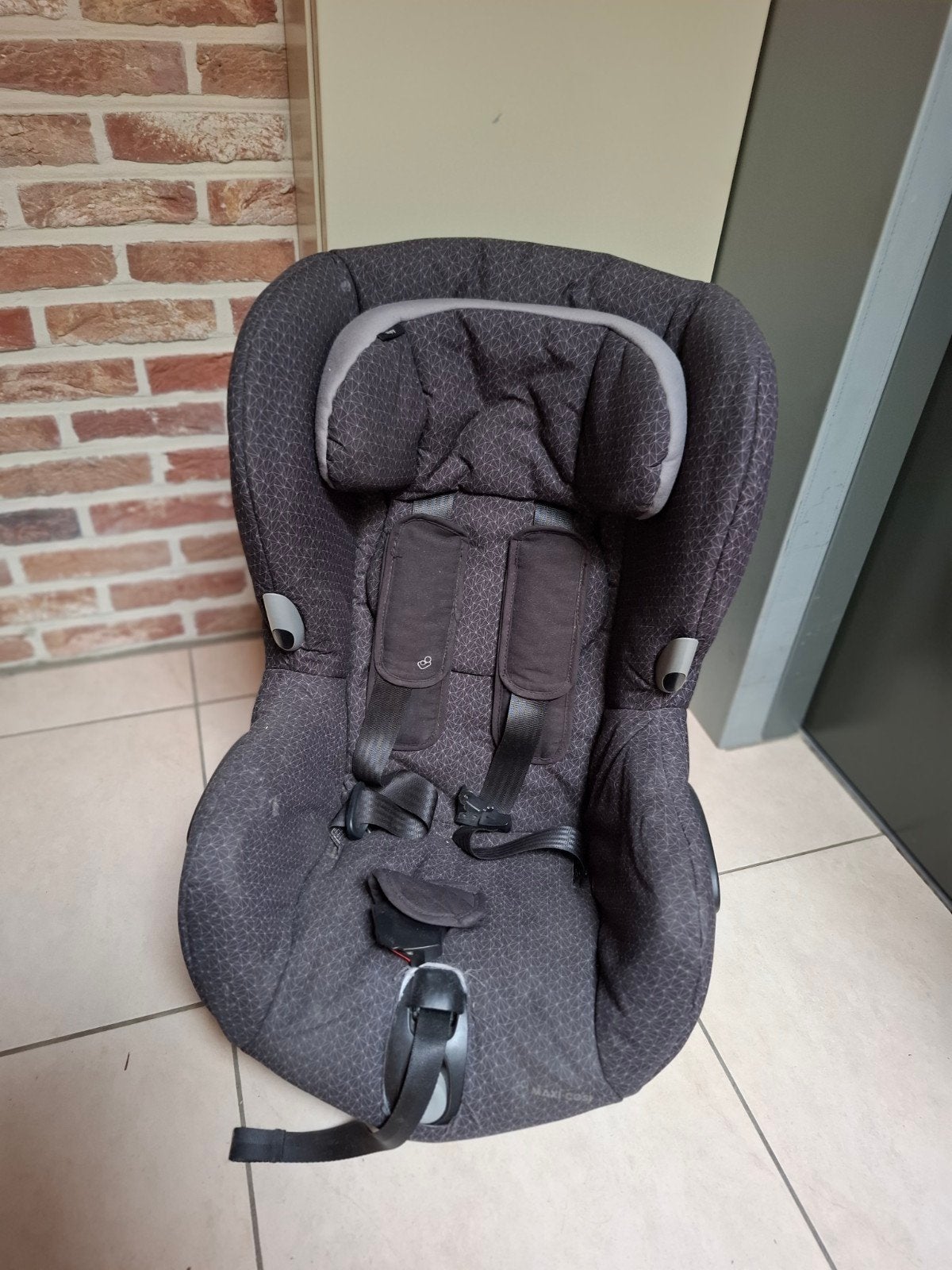 Draaibare Maxi-Cosi, Enlèvement, Maxi-Cosi