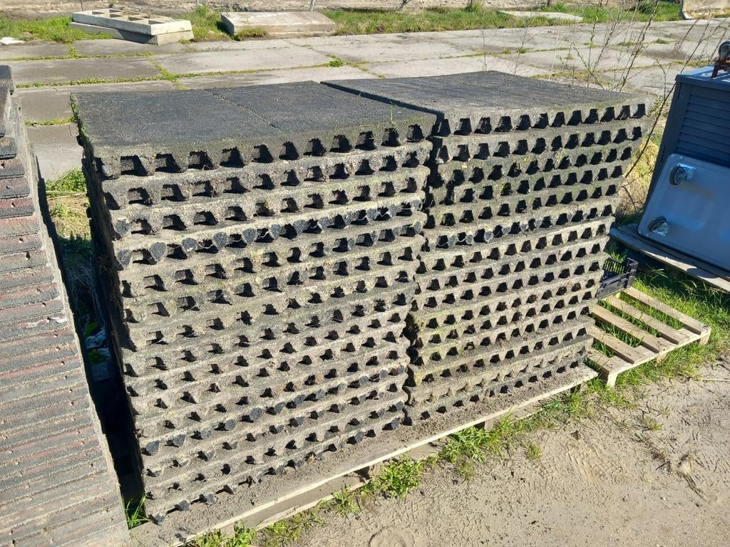 30 Rubber matten 100x100x8, Weidegang