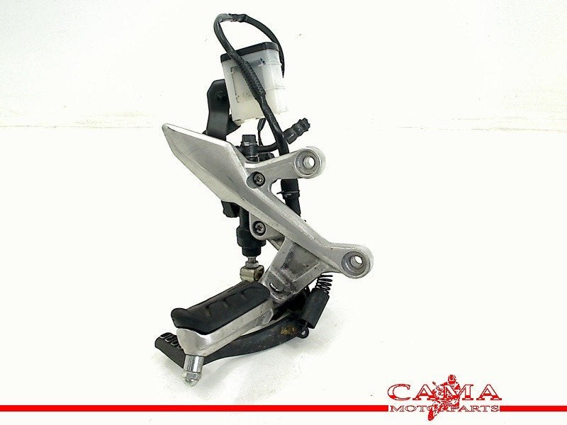 SCHETSPLAAT RECHTS VOOR Honda CBR 500 R 2021 (CBR500R), Motoren, Dhr. S. di Majo, Gebruikt, Info@cama-motorparts.nl, P.J. Troelstraweg 8 8
3144 CX  MAASSLUIS, NL