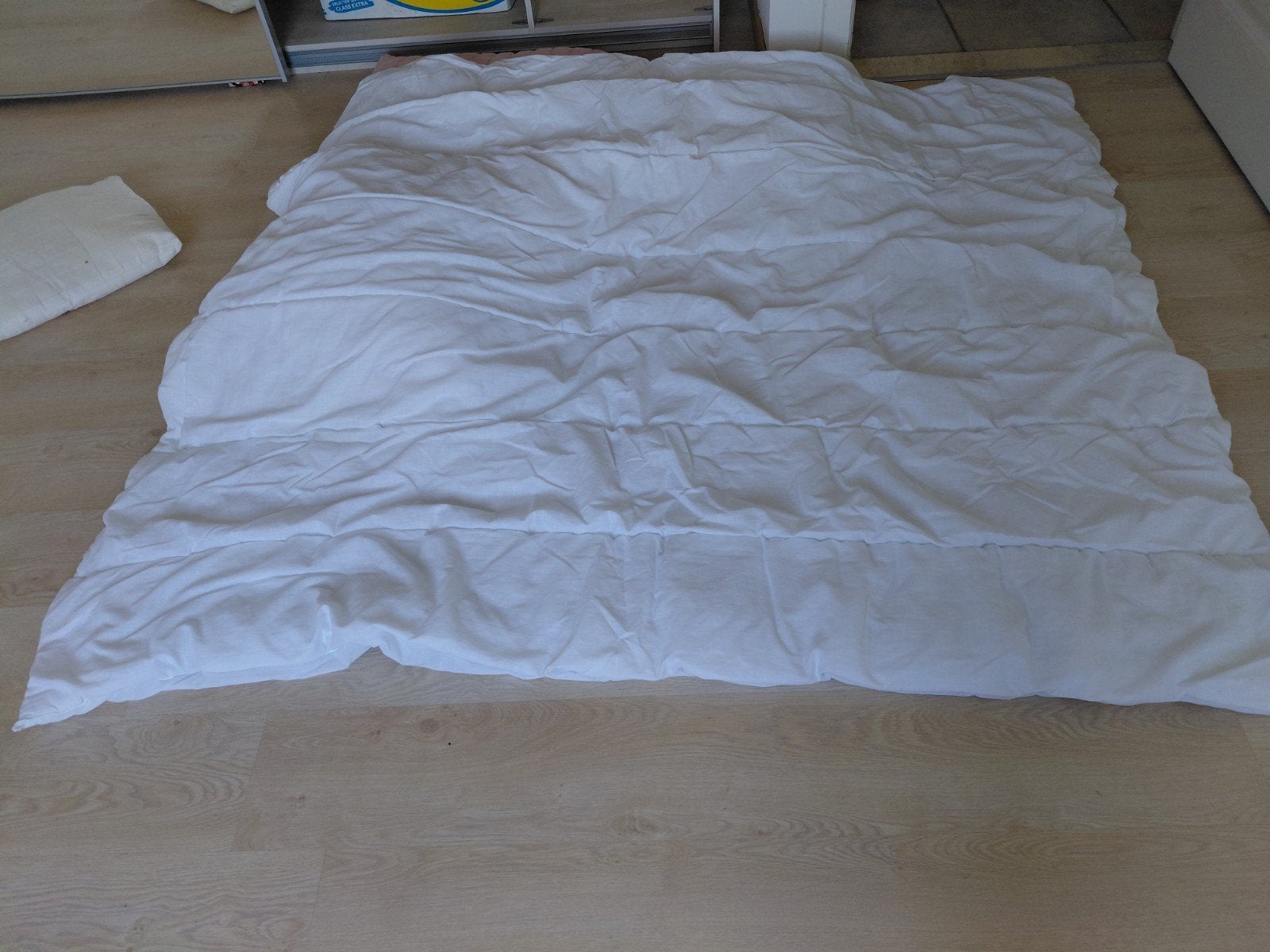 dekbed 1m40 in zeer goede staat
heb ook een bedsprei voor ee, Huis en Inrichting, Ophalen