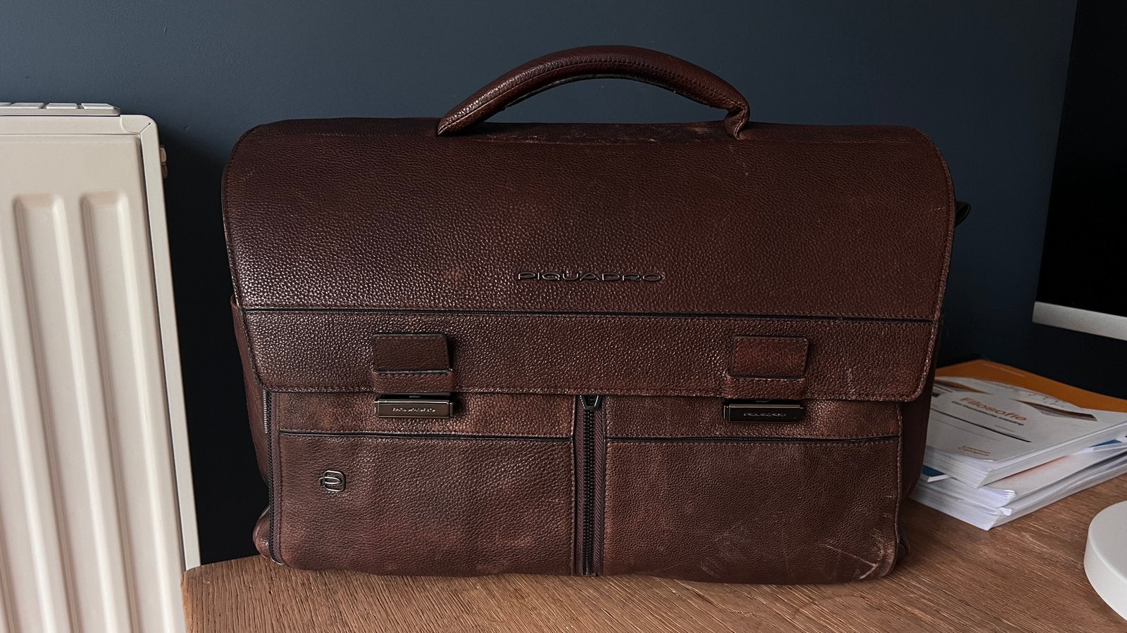 Sacoche pour ordinateur portable en cuir Piquadro, Enlèvement, Comme neuf