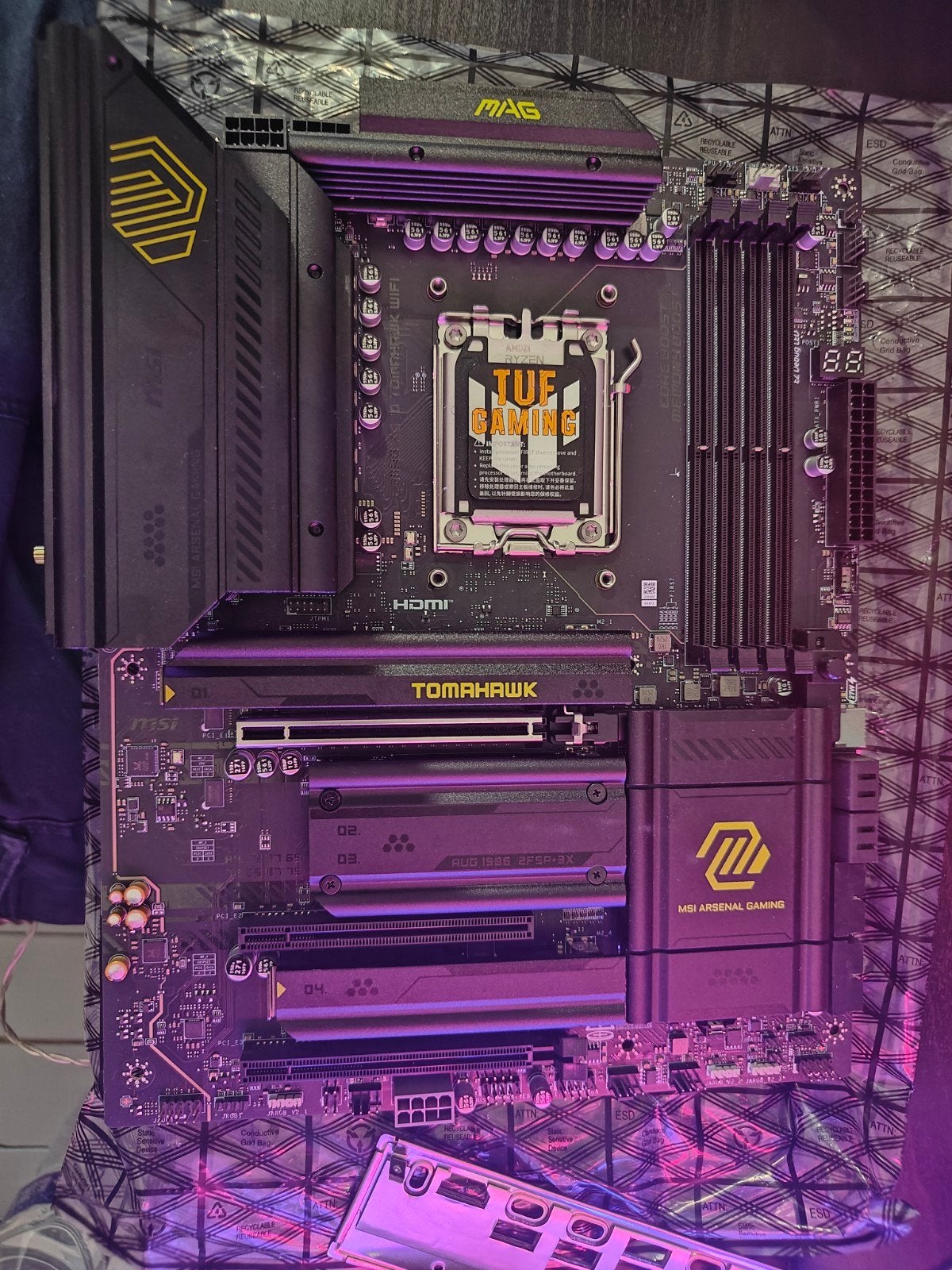 X870 MSI mag tomahawk, Computers en Software, Moederborden, Ophalen, Zo goed als nieuw, Lga, DDR5