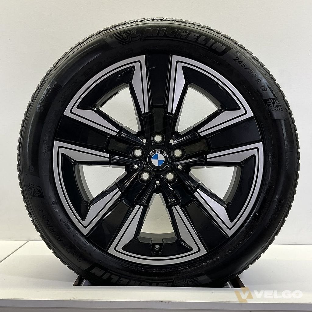 BMW IX3 G08 SET VELGEN + WINTERBANDEN 19 INCH ORIG. 842M *, Auto-onderdelen, 19 inch, 245 mm, -, -