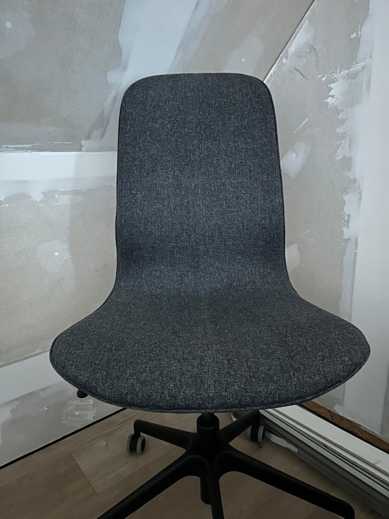 IKEA LÅNGFJÄLL / LANGFJALL bureaustoel, Huis en Inrichting, Ophalen, Gaming bureaustoel, Zwart, Nieuw