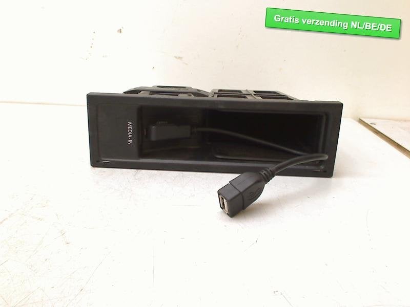 ORDINATEUR MULTIMEDIA Volkswagen Golf VI (5K1) (5N0035341A), Volkswagen, Volkswagen AG, Utilisé, Kundenbetreuung@volkswagen.de