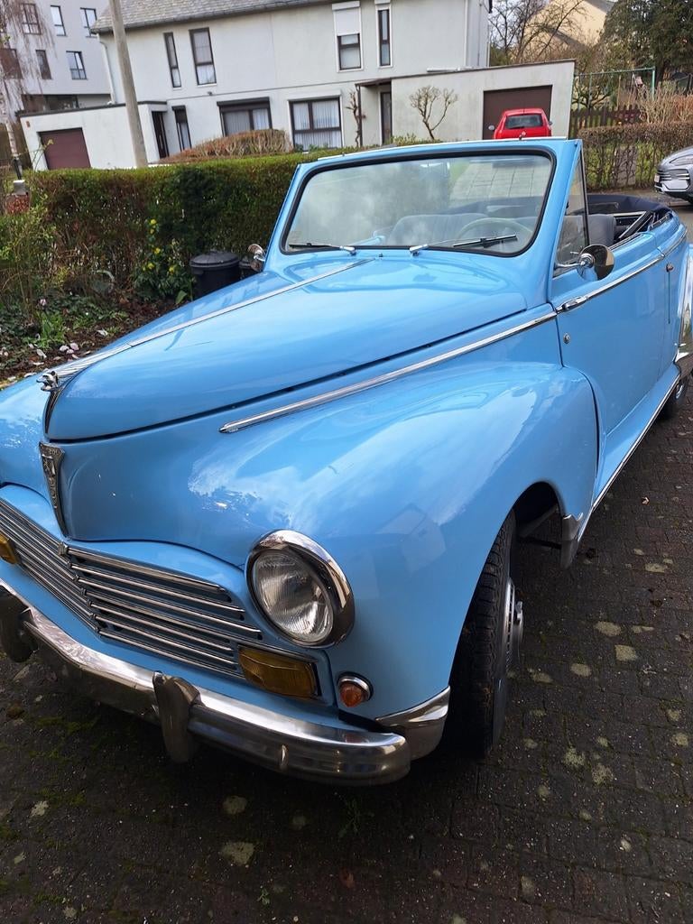 Superbe peugeot 203 C cabriolet 1955, Auto's, Achterwielaandrijving, Cabriolet, Blauw, Leder
