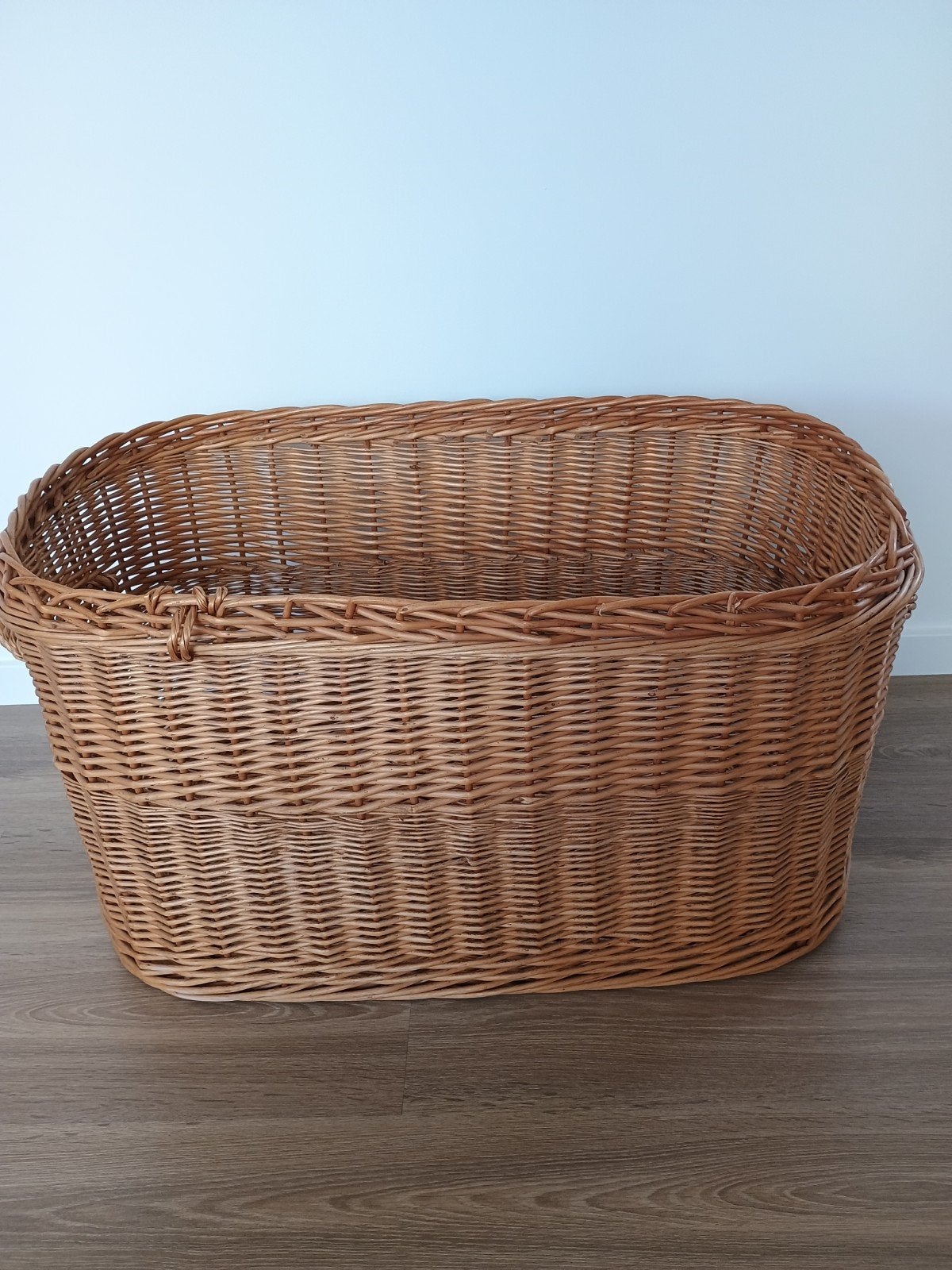 Mooie grote rieten mand 80 x 50 cm, Ophalen, Gevlochten, Mand, Zo goed als nieuw
