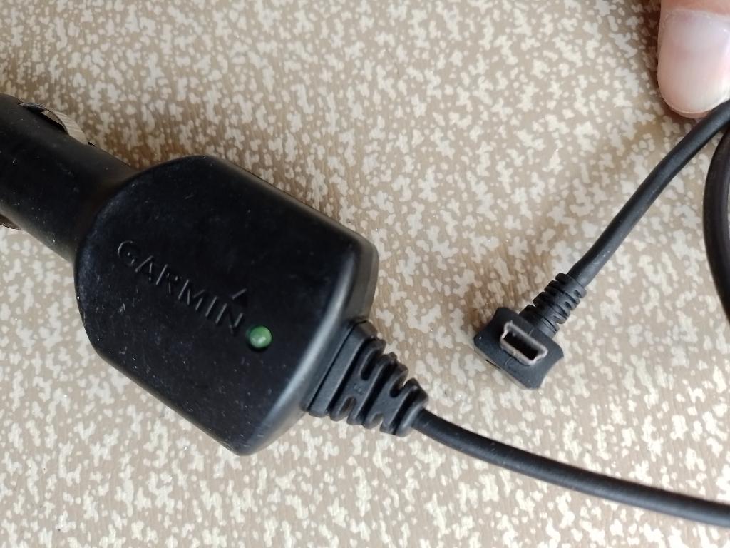 garmin tomtom voeding sigarette plug  sigarenplug, Ophalen of Verzenden, Zo goed als nieuw