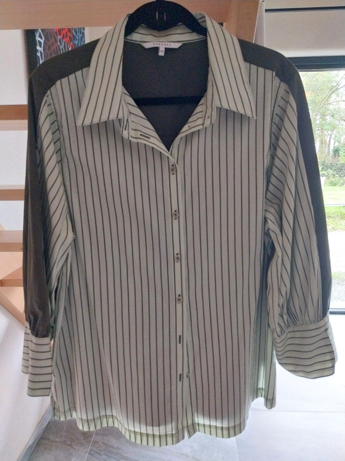 Blouse XANDRES taille 42 kaki/beige, Xandres, Enlèvement ou Envoi, Comme neuf, Taille 42/44 (L)