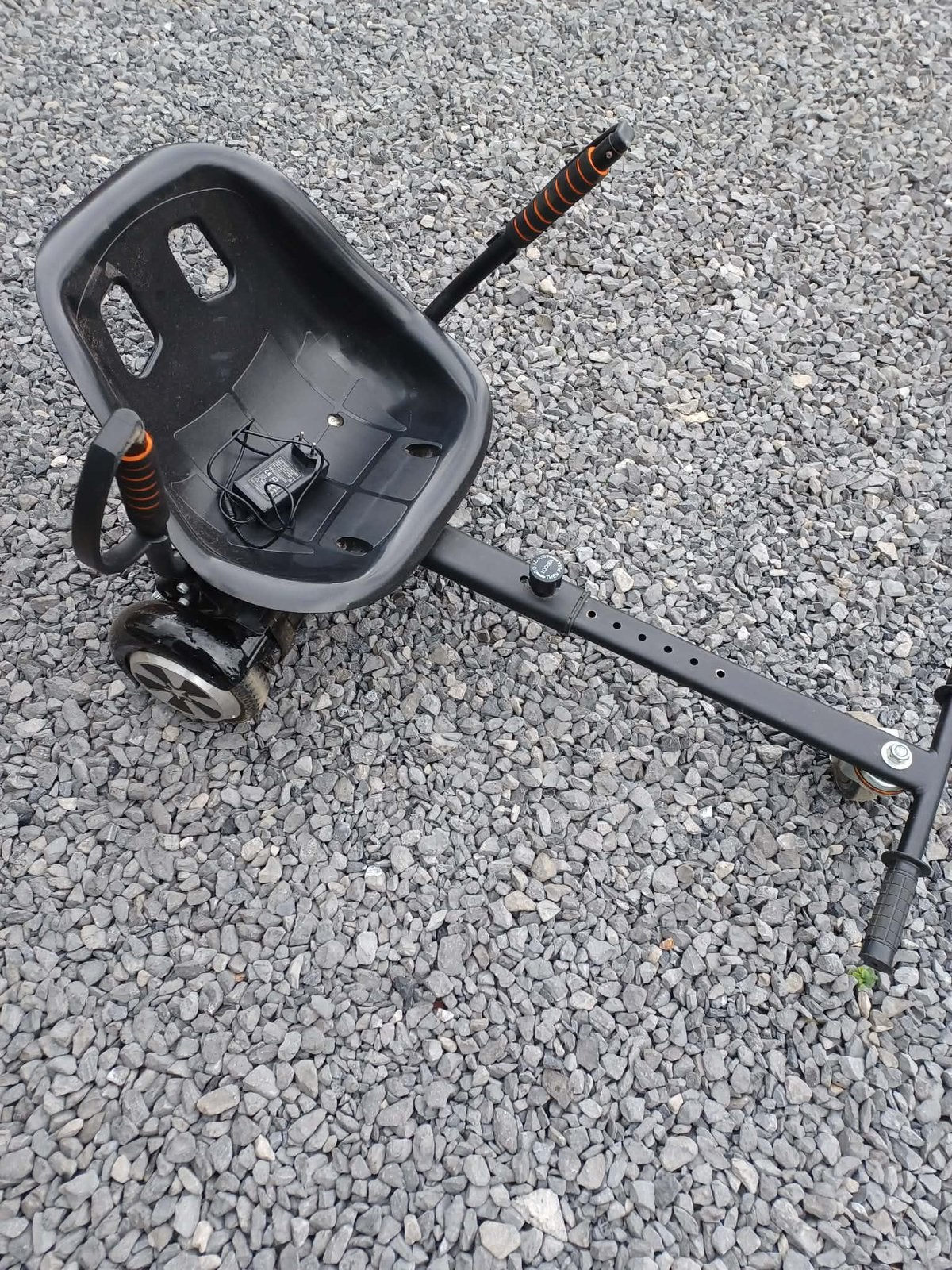 Te Koop: Hoverbord Met Zitje En Oplader, Ophalen, Zo goed als nieuw