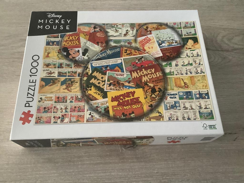 Puzzle Disney Mickey Mouse (1000 pièces), Hobby & Loisirs créatifs, Sport cérébral & Puzzles, Comme neuf, Puzzle, 500 à 1500 pièces