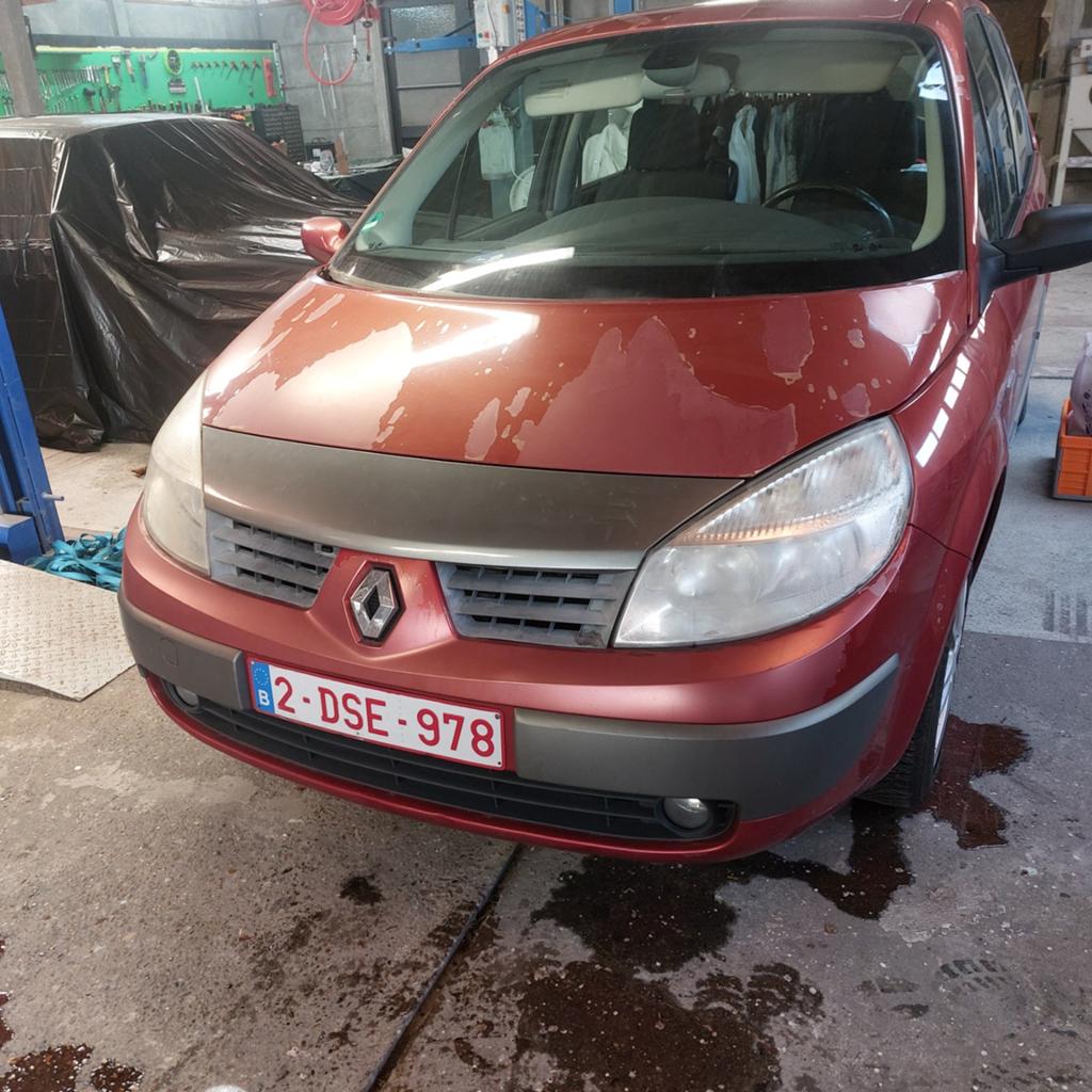 Renault scenic gekeurd, Automaat, Trekhaak, Particulier, Euro 4