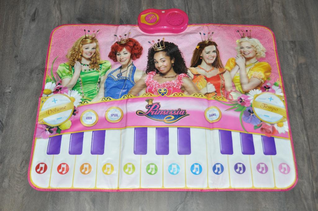 Interactieve speelmat Prinsessia, Ophalen