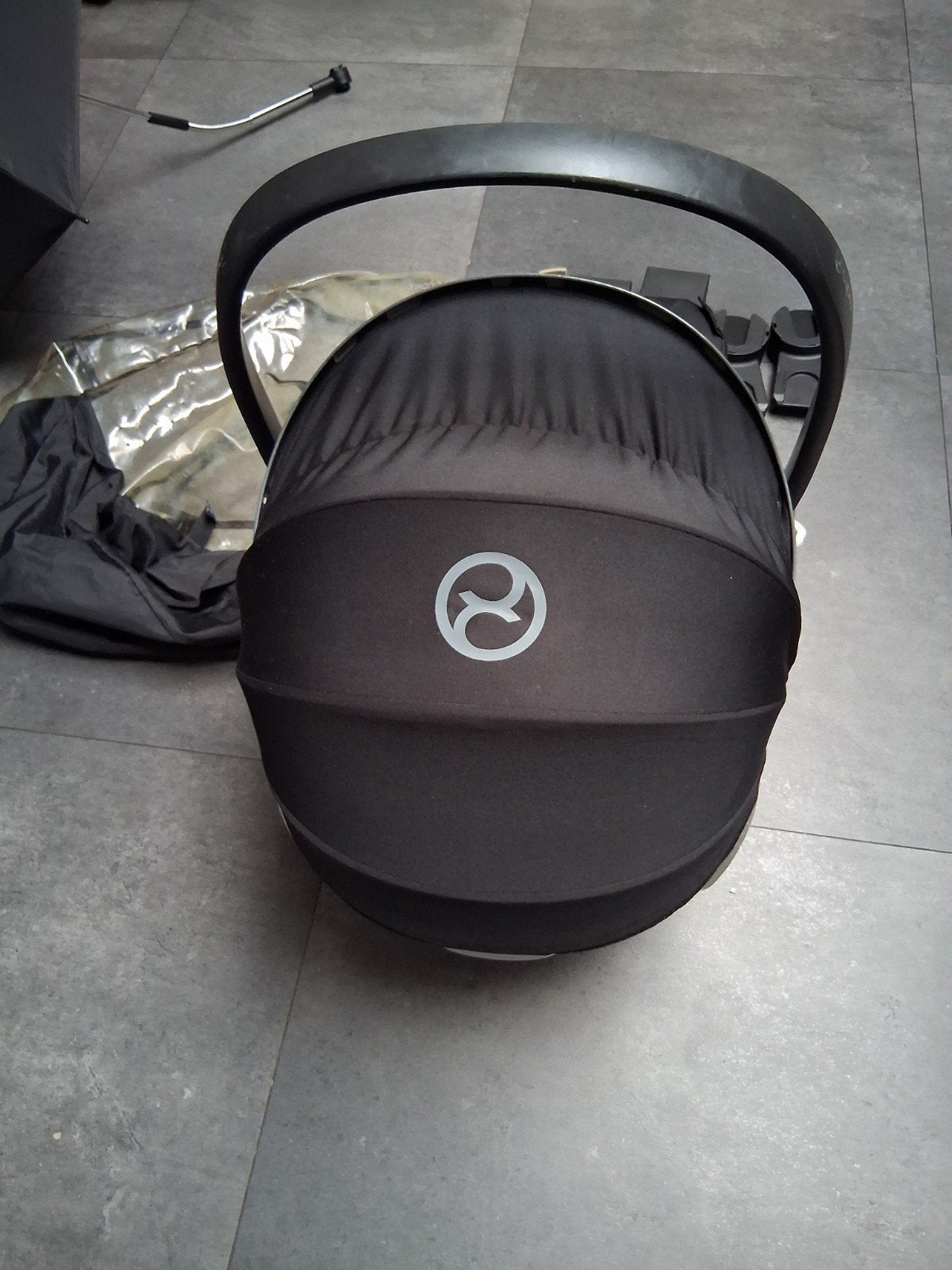 maxi cosi Cybex + habillage de pluis + parapluie +2 adabt, Enlèvement, Comme neuf