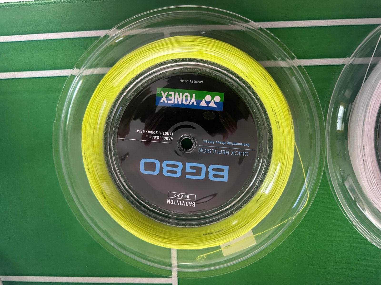 Rouleaux Yonex BG80 blancs et jaunes entièrement neufs, Sports & Fitness, Enlèvement ou Envoi, Neuf, Autres types