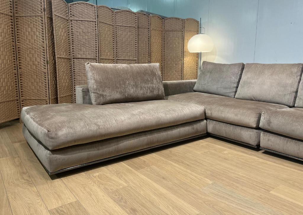Minotti Hamilton Hoekbank Herstofferen naar wens, Huis en Inrichting, Hoekbank, Ophalen of Verzenden, 300 cm of meer, Nieuw