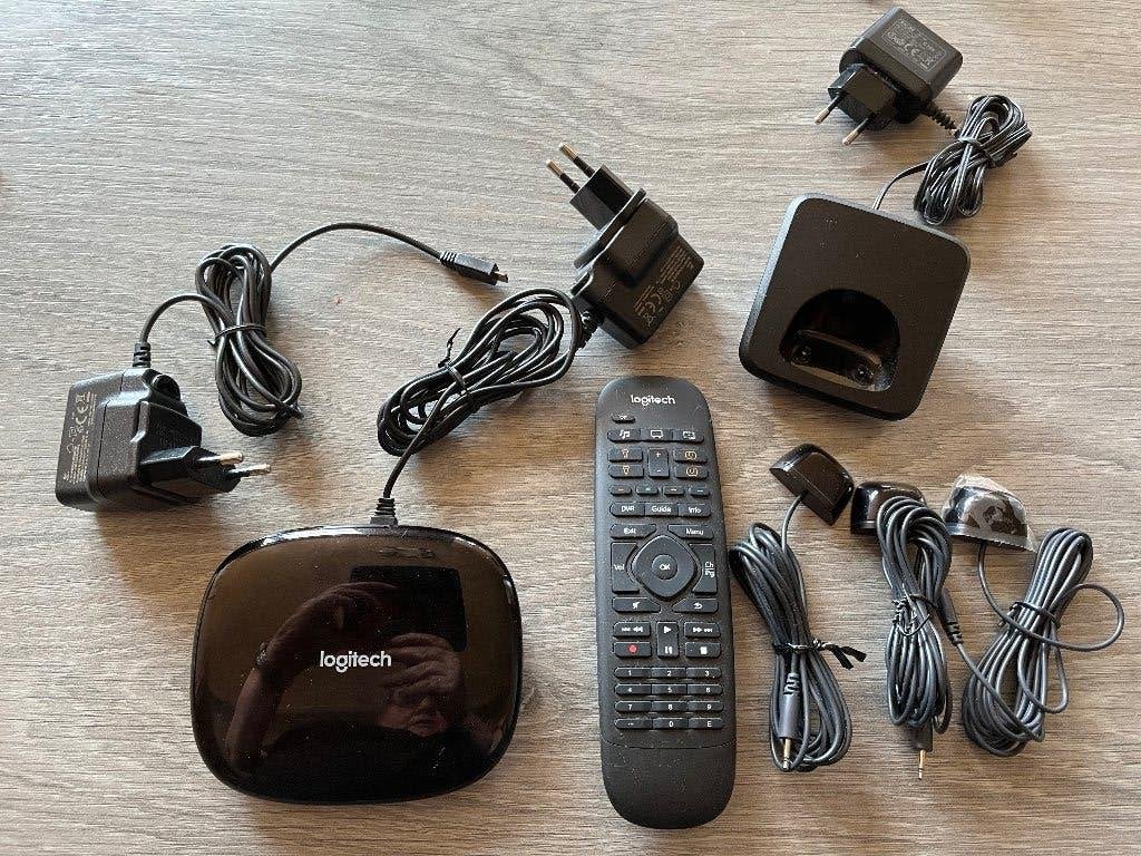 Logitech Harmony Companion, TV, Hi-fi & Vidéo, Télécommandes, Enlèvement ou Envoi, Utilisé, Originale, PC
