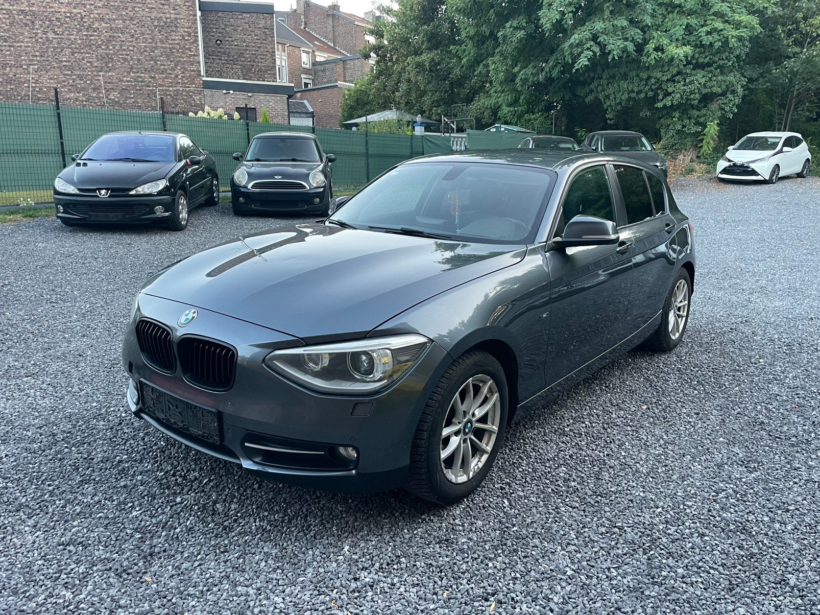 ! Rare ! BMW 118d xDrive Sport Cuir GPS Clim !, Autos, Cuir, Entreprise, Boîte manuelle, Noir