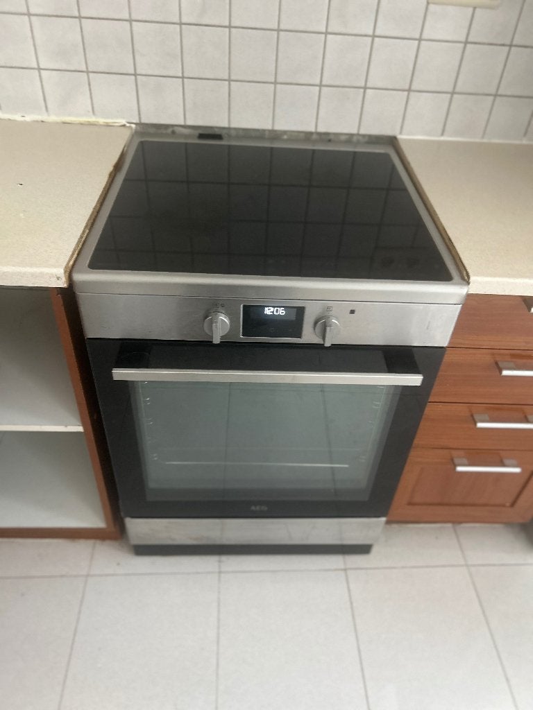 Four encastrable ou pas, Electroménager, AEG, Encastré, Enlèvement, Utilisé