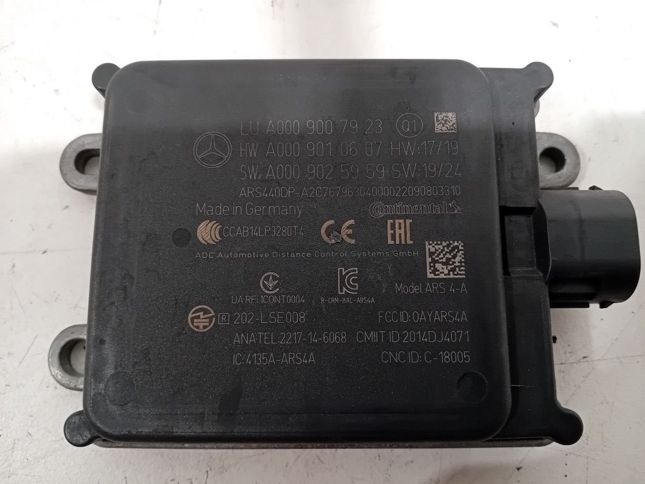 Sensor Mercedes-Benz E-Klasse, Onderdelen@venauto.nl, Van der Ven Autorecycling B.V., Ettenseweg 76, 4706 PB Roosendaal, The Netherlands